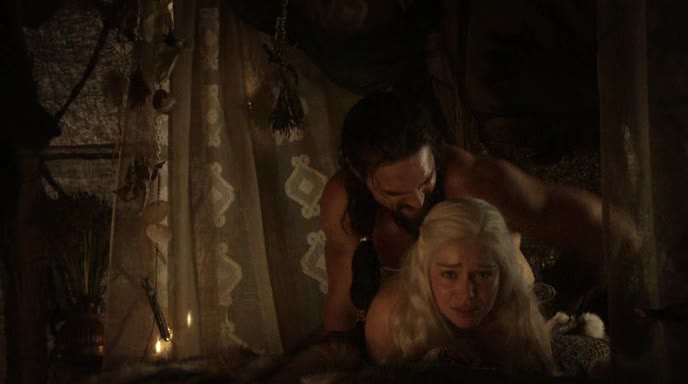 Секс сцены с Эмилией Кларк в Игре престолов