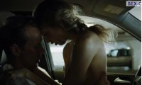 Пенелопа Митчелл сцена секса в машине