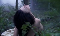 Секс с Натали Дормер в лесу видео и  кадры