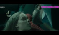 Анна Завтур в сцене секса в машине