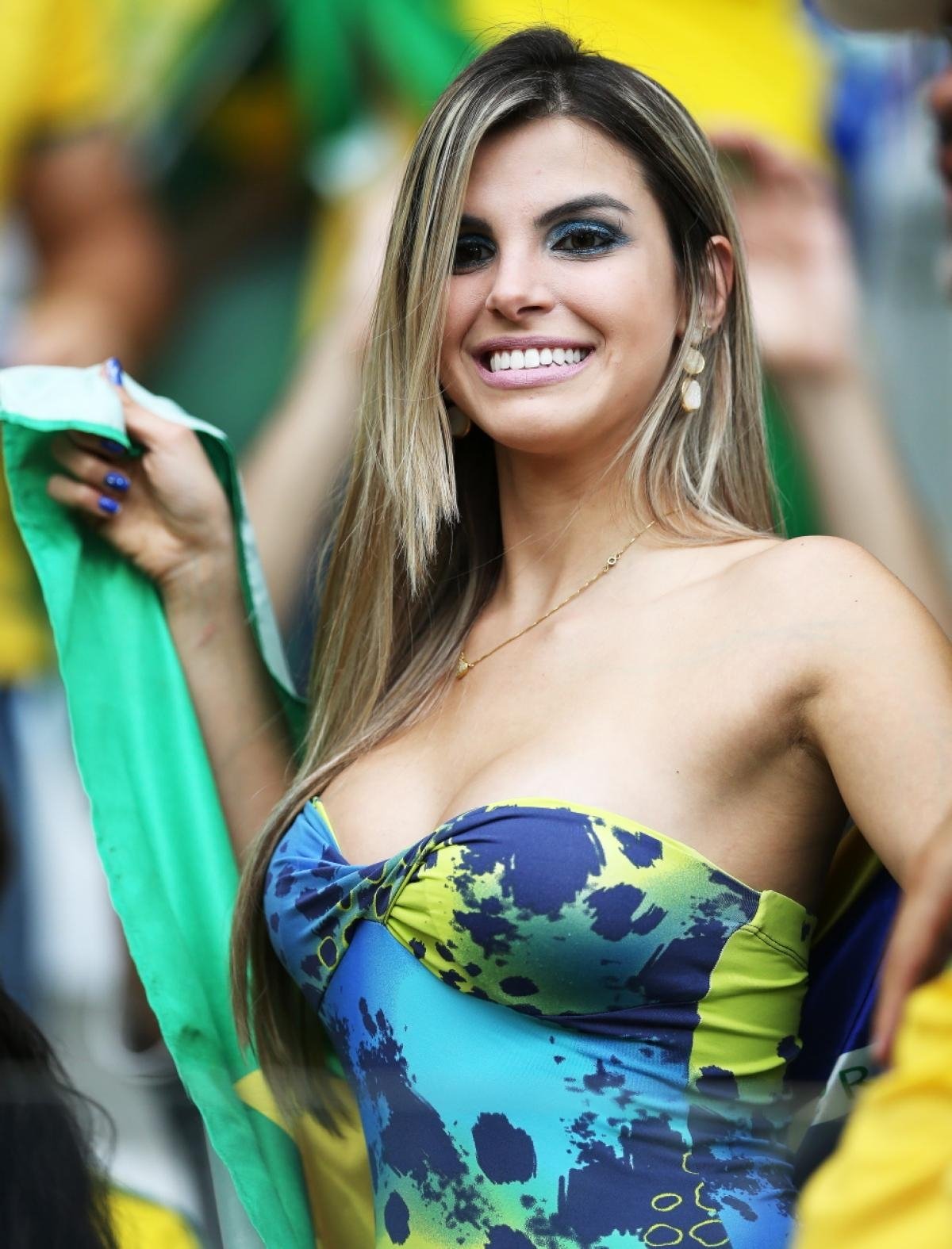 Голые бразильские знаменитости (55 фото)